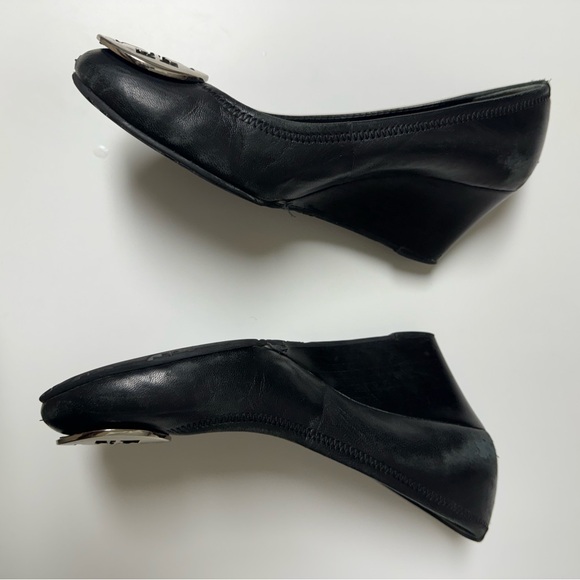 Tory Burch Black Leather Wedge - Picture 6 of 15